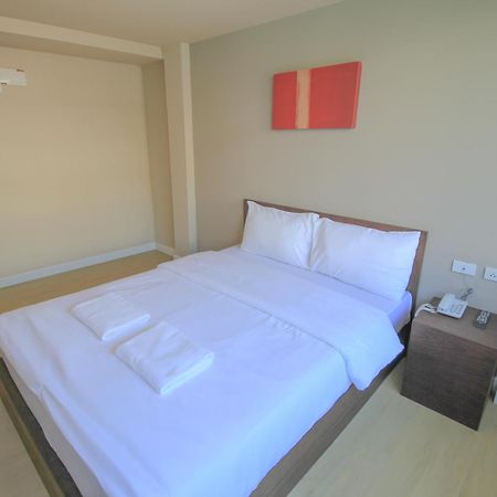 The Sea Bangsaen Hotel Kültér fotó