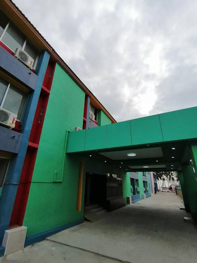 The Sea Bangsaen Hotel Kültér fotó