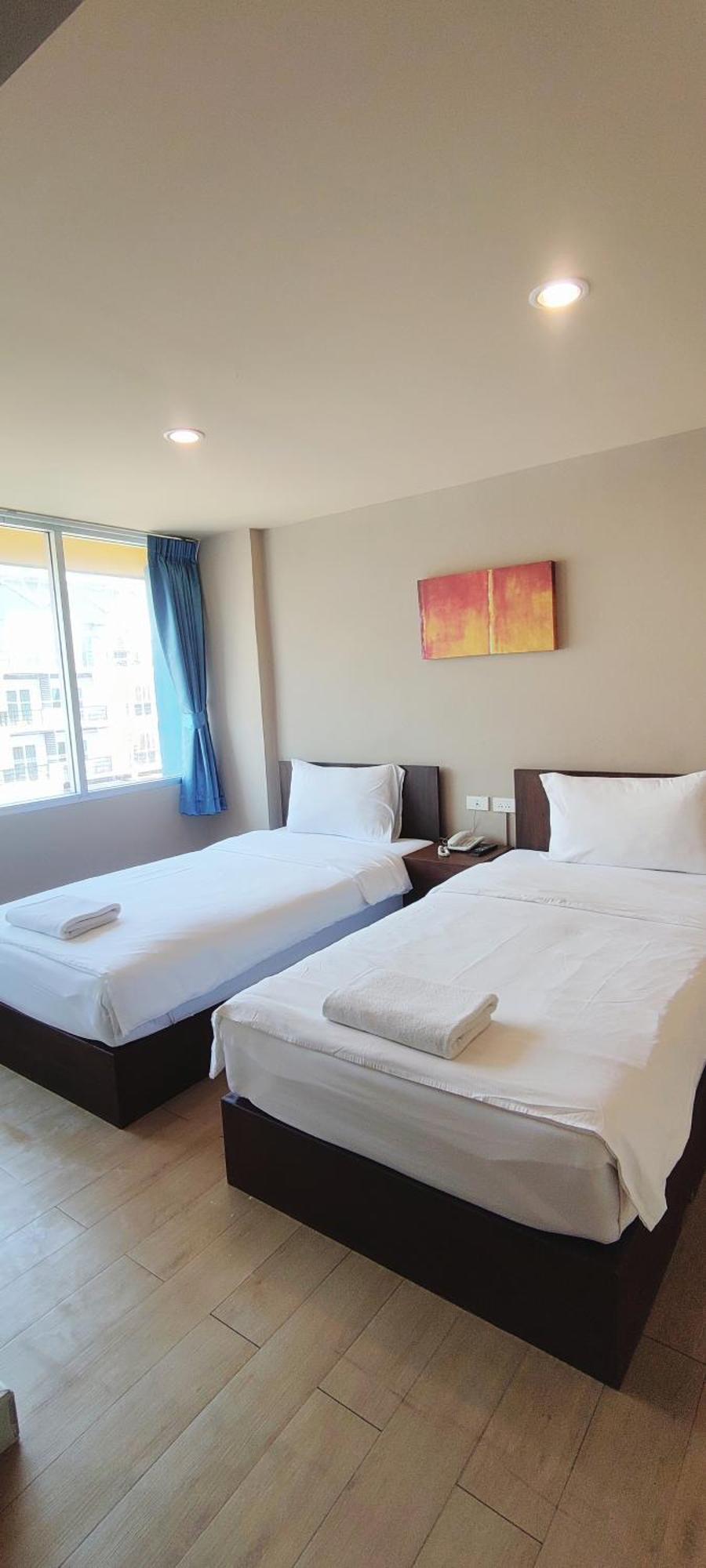 The Sea Bangsaen Hotel Kültér fotó
